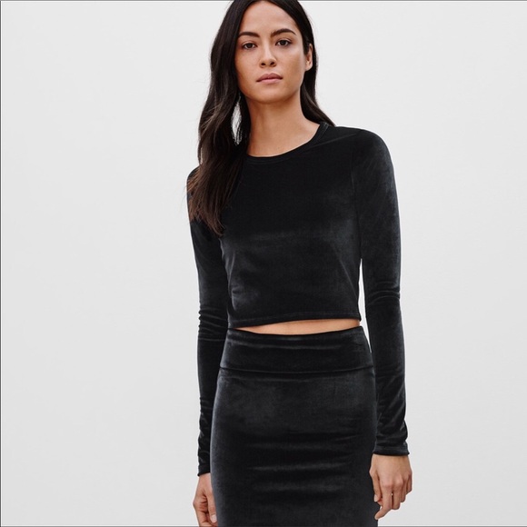 Aritzia Dresses & Skirts - ⭐️Wilfred 2 piece velour style set♥️New listing!